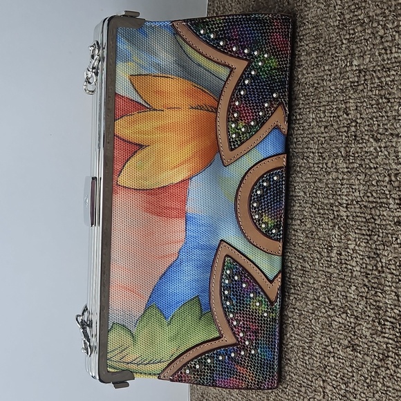 Tallula Tate 3 in 1 Floral Colorful Bag Clutch Kisslock Silver Hardware - Picture 3 of 10